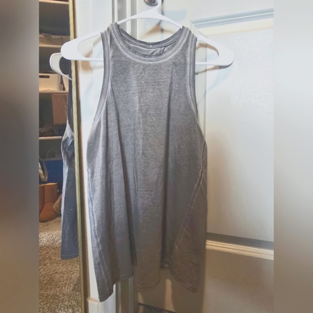 NWOT Gray Sleeveless Women's Top Lululemon